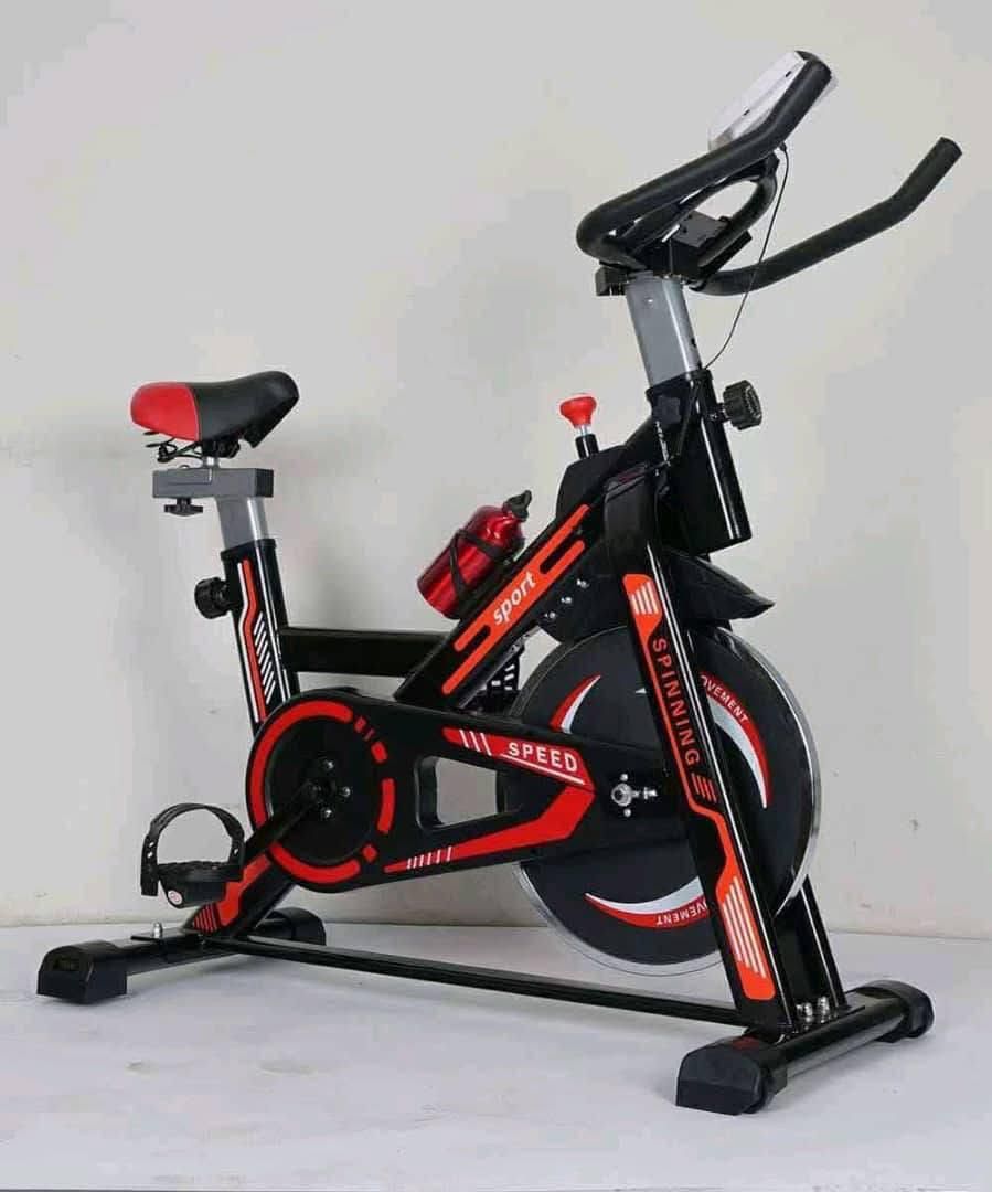 VELO DE SPORT A LA MAISON